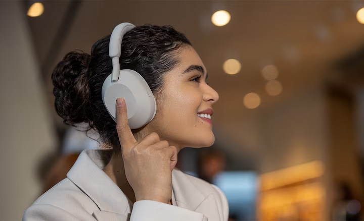Sony WH-1000 XM5